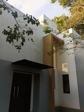 Aandi's House